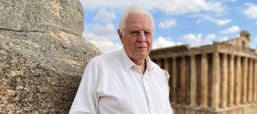 Lowry Theatre, Salford | Tickets for John Simpson - The Leaders and  Lunatics Tour at The Quays Theatre, The Lowry, Salford | Buy With  Confidence. Secure tickets in partnership with QuayTickets.